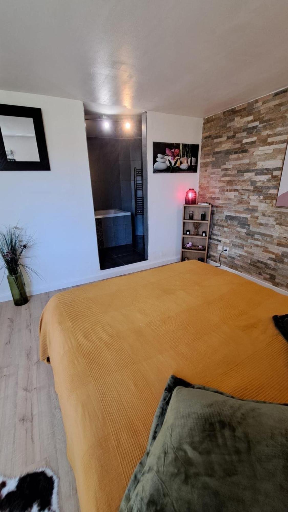 T2 Avec Terrasse Calme Absolue Dans Appartement Marseille